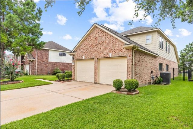 17007 Locust Springs Drive, Houston, TX 77095