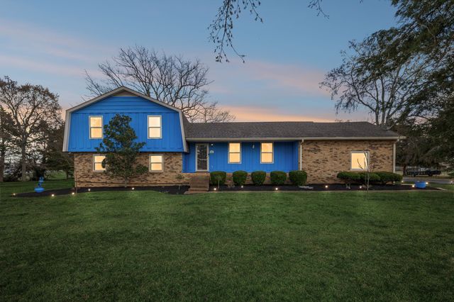 609 Windmere Dr, Lebanon, TN 37090