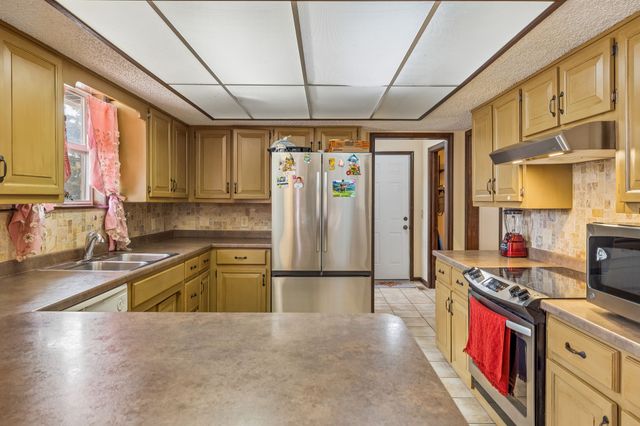 609 Windmere Dr, Lebanon, TN 37090