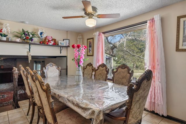 609 Windmere Dr, Lebanon, TN 37090