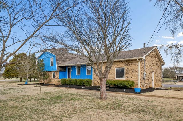 609 Windmere Dr, Lebanon, TN 37090