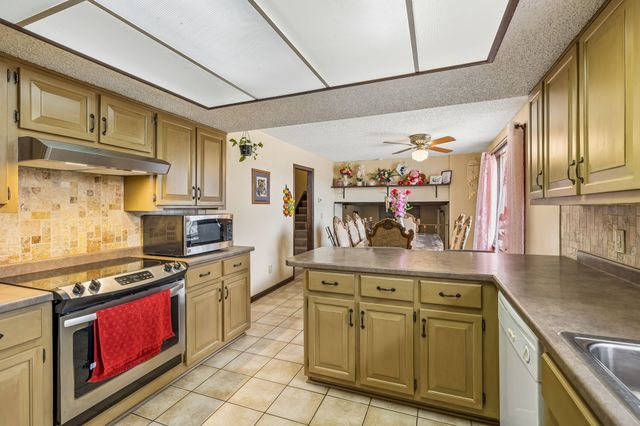 609 Windmere Dr, Lebanon, TN 37090