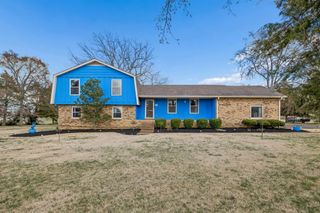 609 Windmere Dr, Lebanon, TN 37090