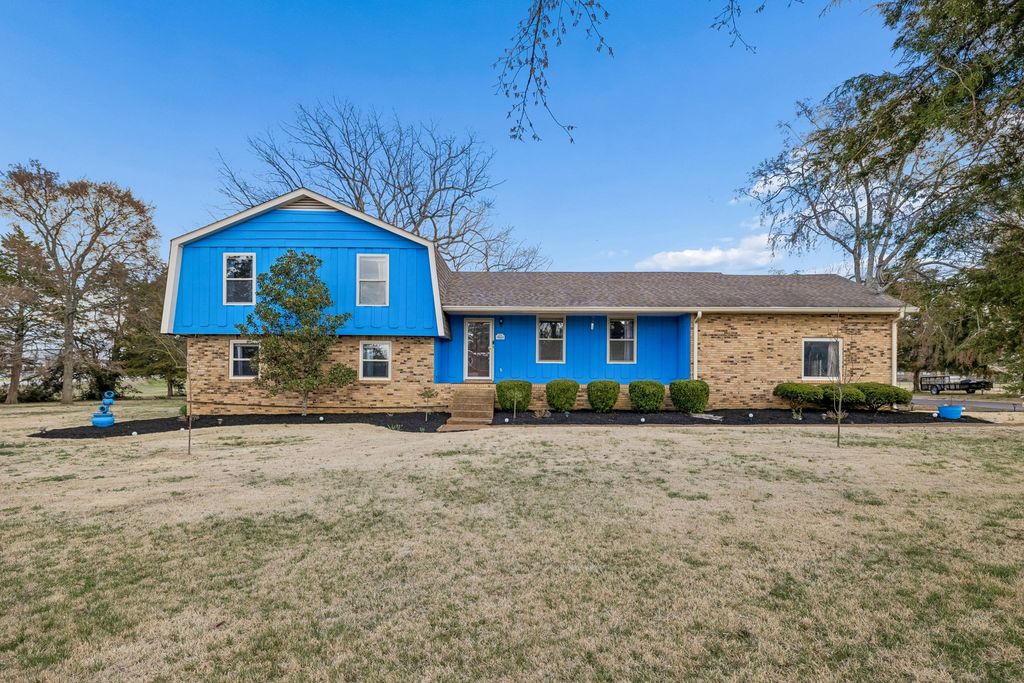 609 Windmere Dr, Lebanon, TN 37090