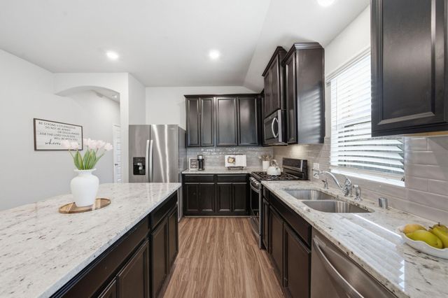 2535 Anderwood Pointe Way, Pearland, TX 77089
