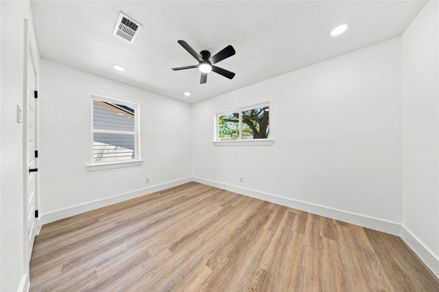 1213 Fairdale Street, Irving, TX 75062