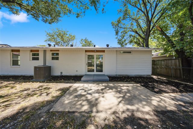 1213 Fairdale Street, Irving, TX 75062