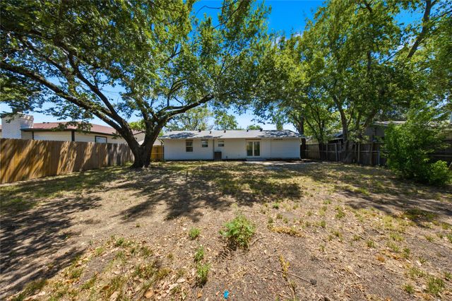 1213 Fairdale Street, Irving, TX 75062