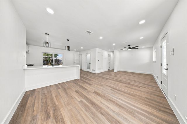 1213 Fairdale Street, Irving, TX 75062