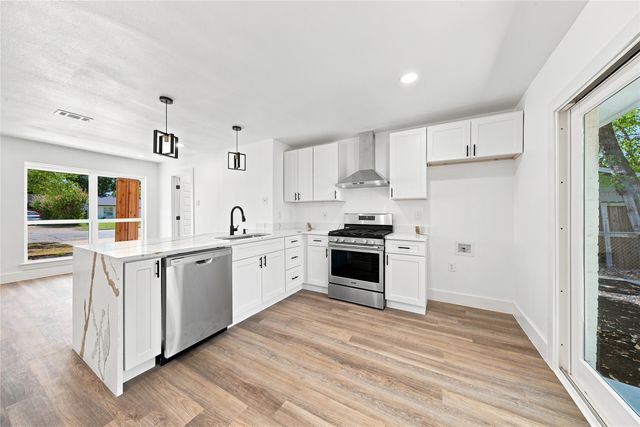 1213 Fairdale Street, Irving, TX 75062
