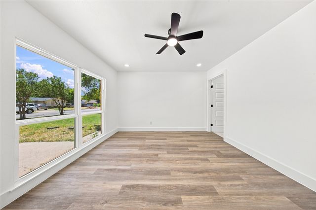 1213 Fairdale Street, Irving, TX 75062