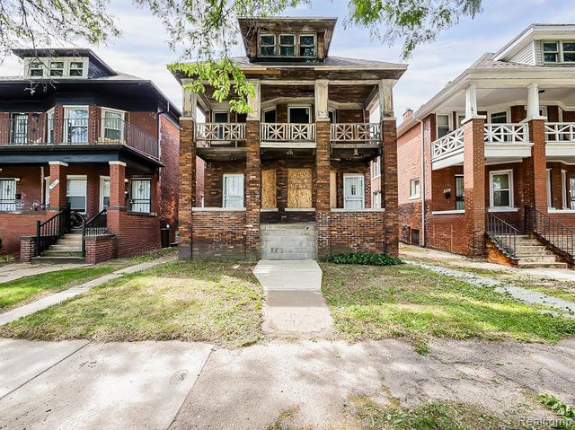 895 Blaine Street, Detroit, MI 48202
