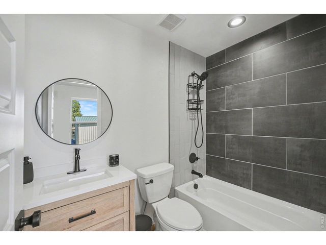 125 6th St, Dacono, CO 80514