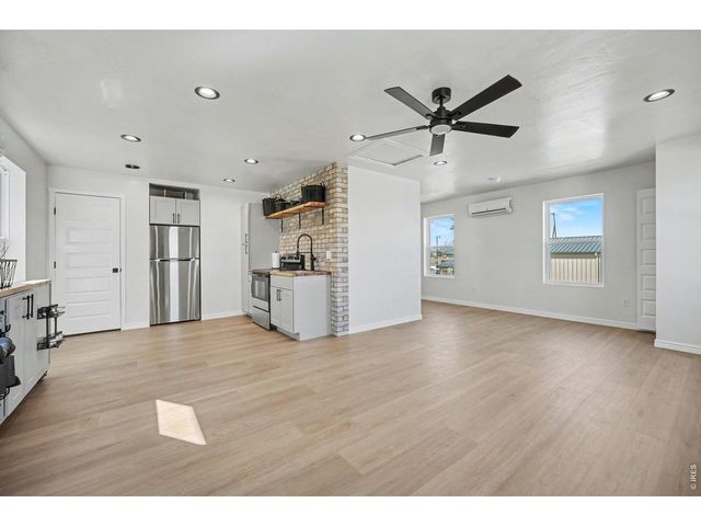 125 6th St, Dacono, CO 80514