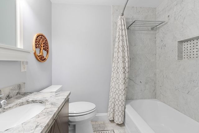 4 Rolling Lane, Natick, MA 01760