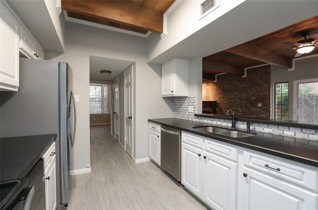 5370 Brownway Street D33, Houston, TX 77056