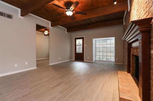 5370 Brownway Street D33, Houston, TX 77056