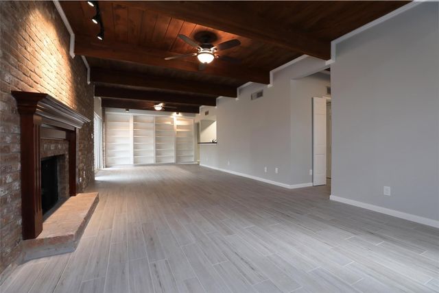 5370 Brownway Street D33, Houston, TX 77056