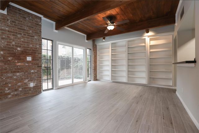 5370 Brownway Street D33, Houston, TX 77056