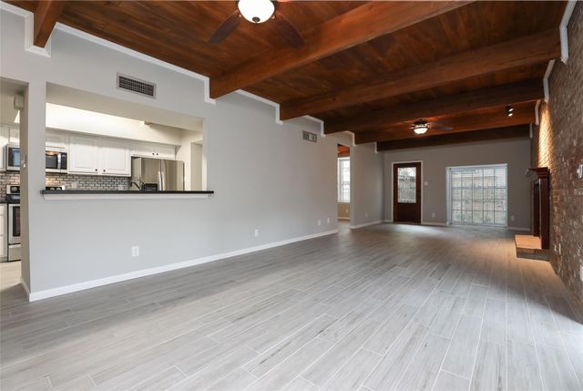 5370 Brownway Street D33, Houston, TX 77056