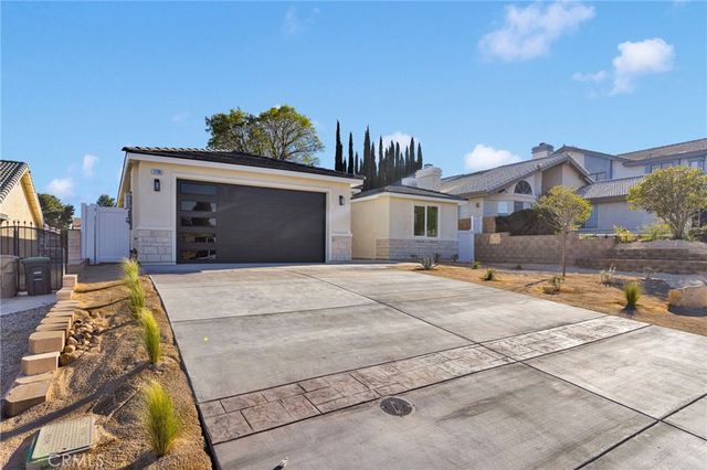 17795 Vista Point Drive, Victorville, CA 92395