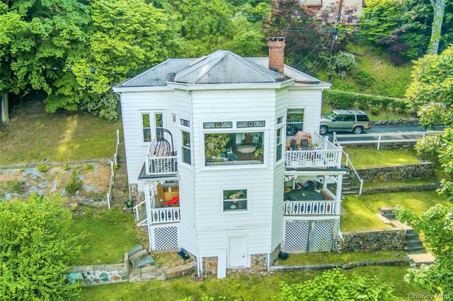 12 Shadyside Avenue, Nyack, NY 10960