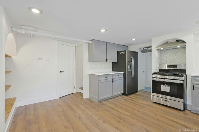 12 Shadyside Avenue, Nyack, NY 10960