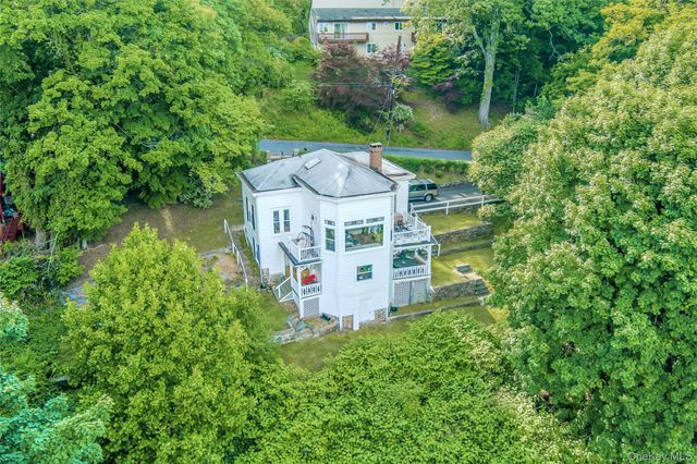 12 Shadyside Avenue, Nyack, NY 10960