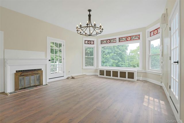 12 Shadyside Avenue, Nyack, NY 10960