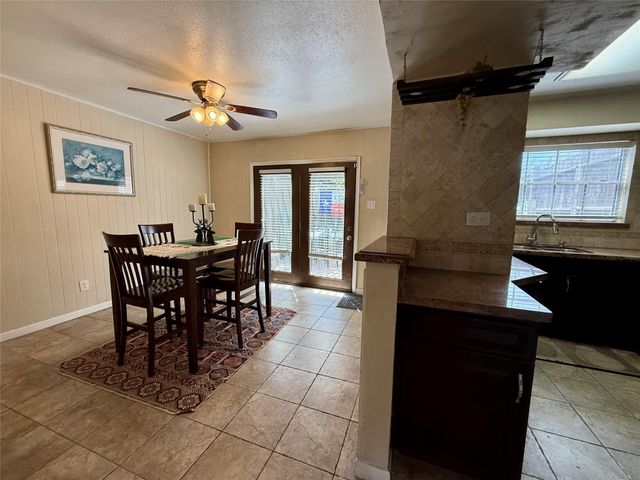 10183 Beekman Place Drive, Houston, TX 77043