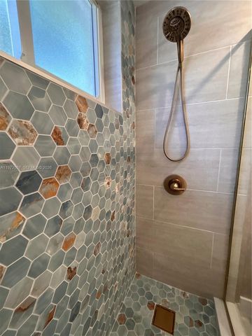 2430 NE 135th St 201, North Miami, FL 33181