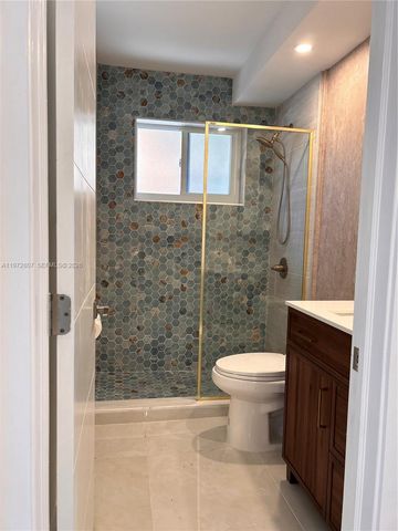 2430 NE 135th St 201, North Miami, FL 33181