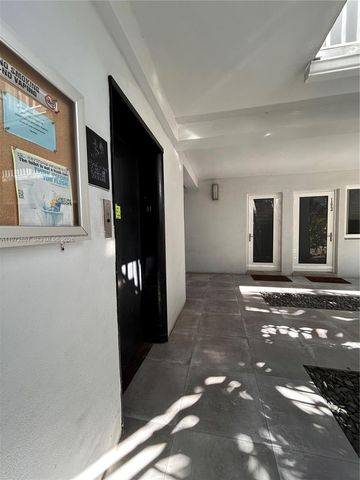 2430 NE 135th St 201, North Miami, FL 33181