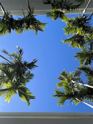 2430 NE 135th St 201, North Miami, FL 33181