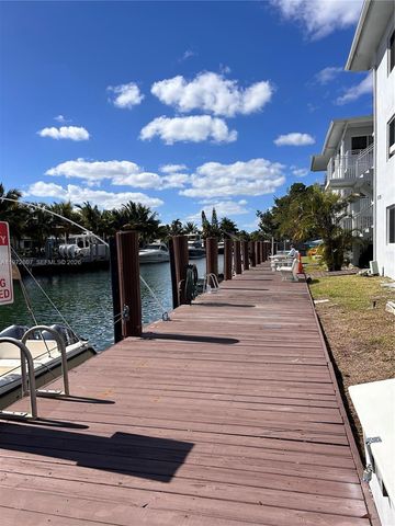 2430 NE 135th St 201, North Miami, FL 33181