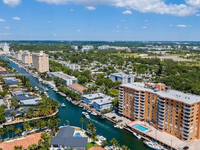 2430 NE 135th St 201, North Miami, FL 33181