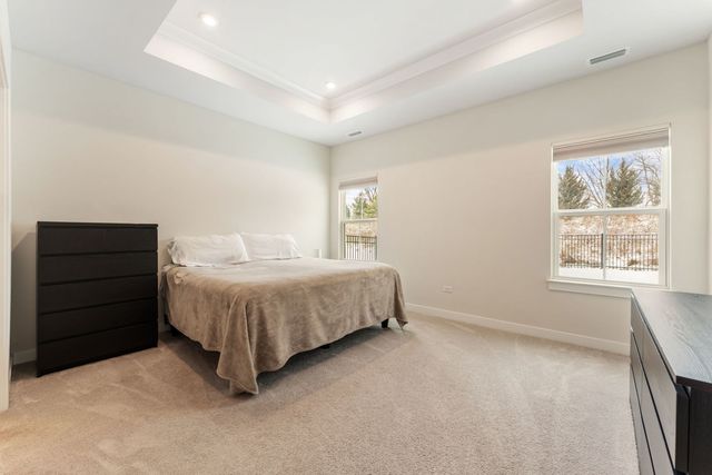 3694 Reddington Circle, Elgin, IL 60124