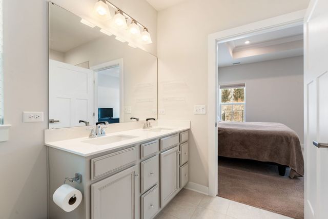 3694 Reddington Circle, Elgin, IL 60124