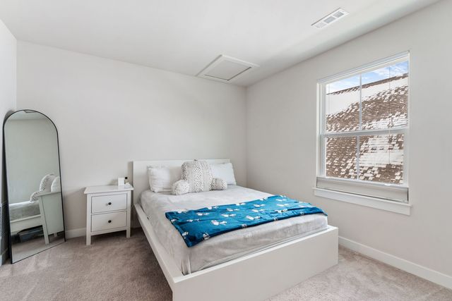 3694 Reddington Circle, Elgin, IL 60124