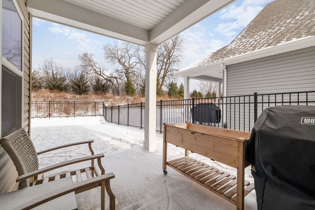 3694 Reddington Circle, Elgin, IL 60124