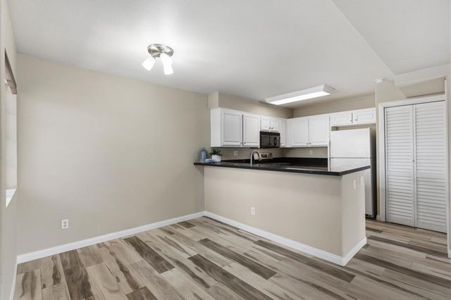 3110 Sello Ln 70, Carlsbad, CA 92009