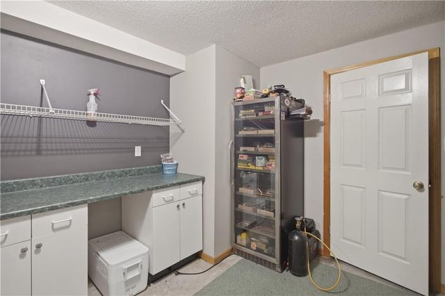 13206 Parallel Parkway, Kansas City, KS 66109