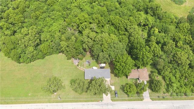 13206 Parallel Parkway, Kansas City, KS 66109