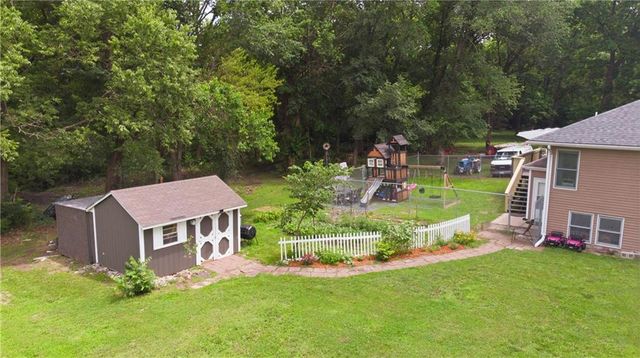 13206 Parallel Parkway, Kansas City, KS 66109