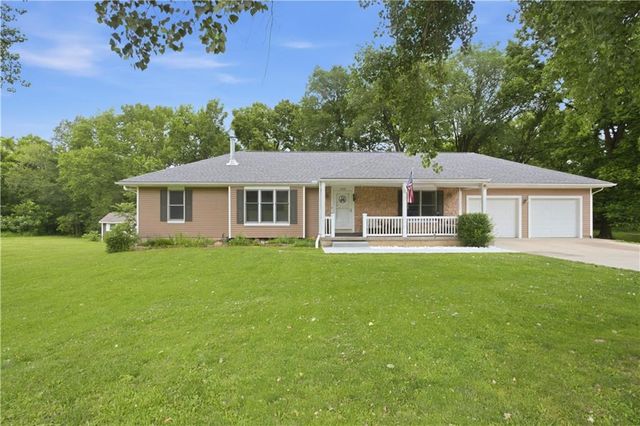 13206 Parallel Parkway, Kansas City, KS 66109
