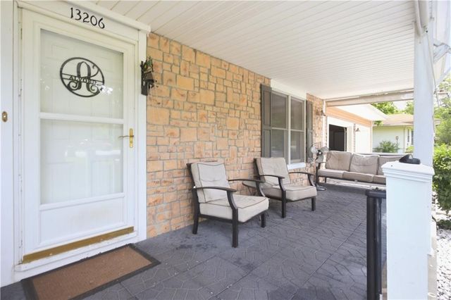 13206 Parallel Parkway, Kansas City, KS 66109