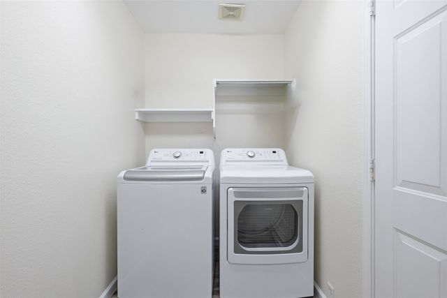 1002 Zachary Drive, Arlington, TX 76002