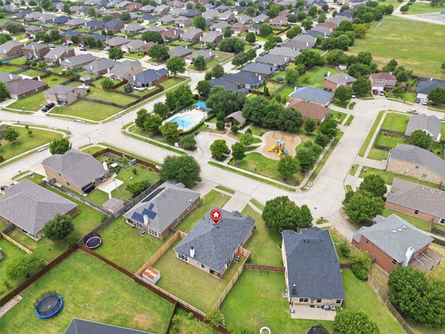 1002 Zachary Drive, Arlington, TX 76002