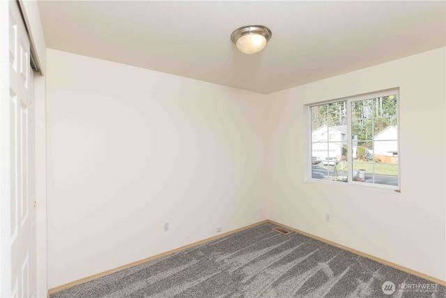 2890 Copper Creek Drive SE, Port Orchard, WA 98366