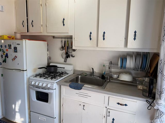 61-45 98th Street 9A, Rego Park, NY 11374